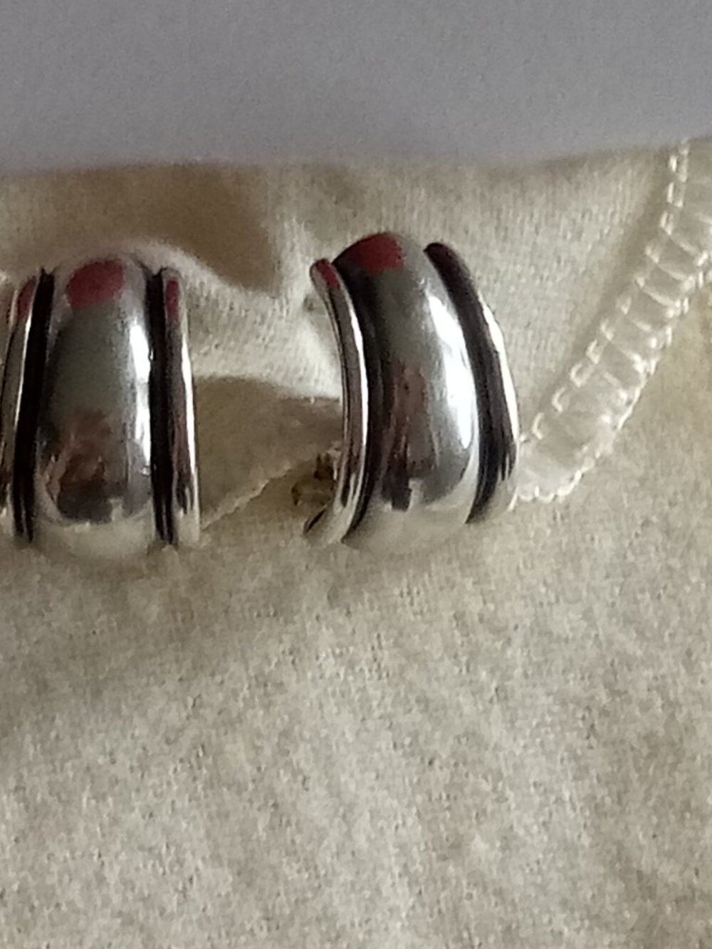 James Avery Retired Christina French Clip Earrings - Picture 2 of 7
